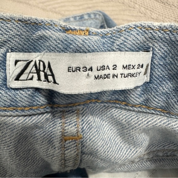 Zara wide leg jeans, size 2, distressed, trendy, spring, casual, denim, weekend - Picture 5 of 8